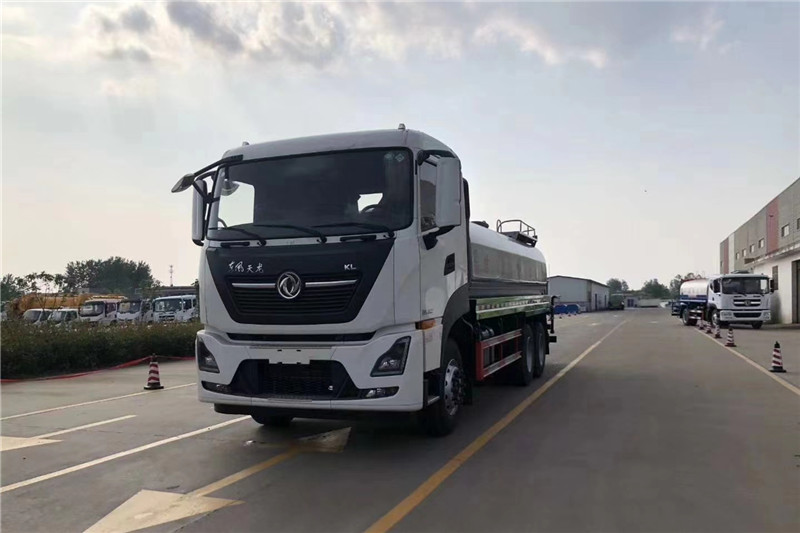東風天龍后八輪20噸噴霧車，國六綠化噴灑車