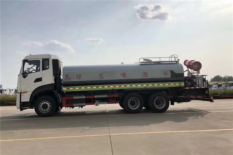 東風(fēng)天龍后八輪20噸噴霧車(chē)，國(guó)六綠化噴灑車(chē)